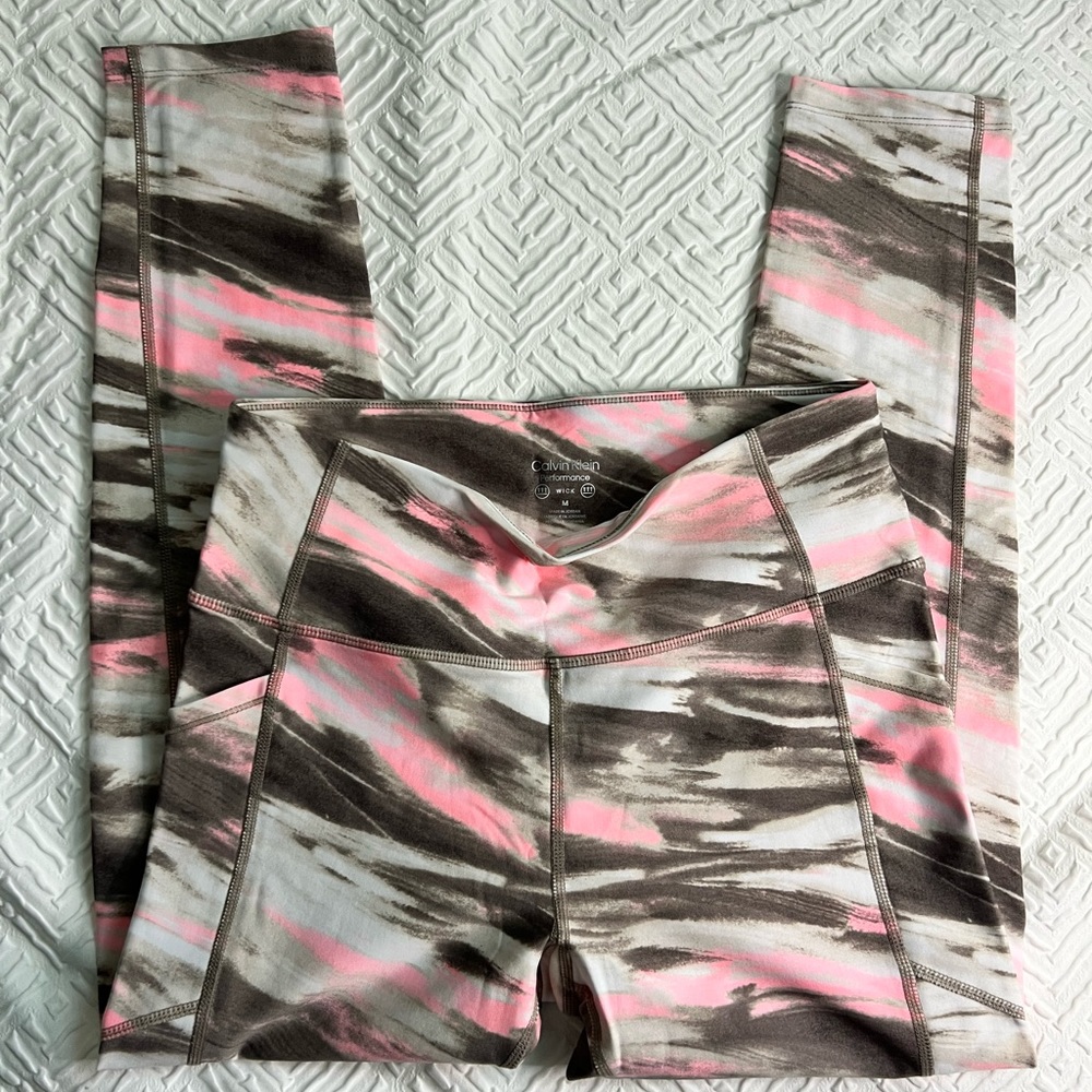 Calvin Klein Performance Size M. Side Pockets. St… - image 2